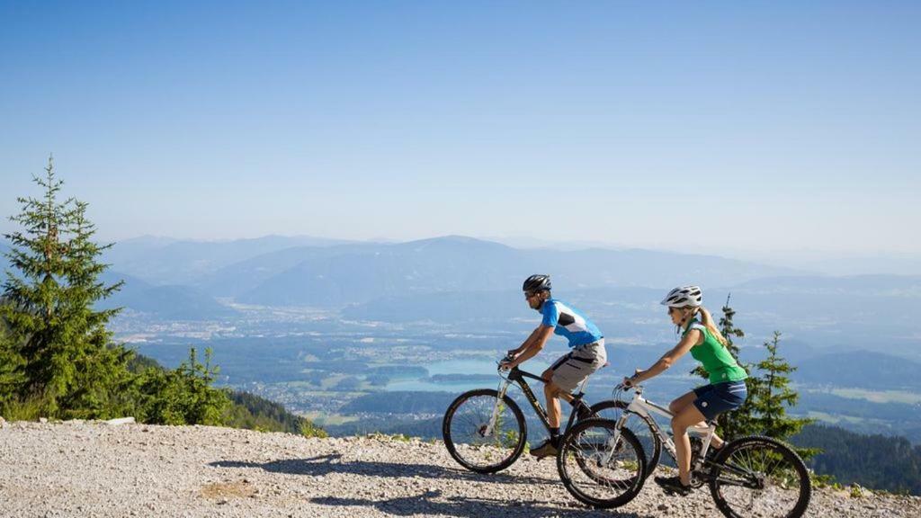 Ambiente Ferienapartments Warmbad Villach Bagian luar foto